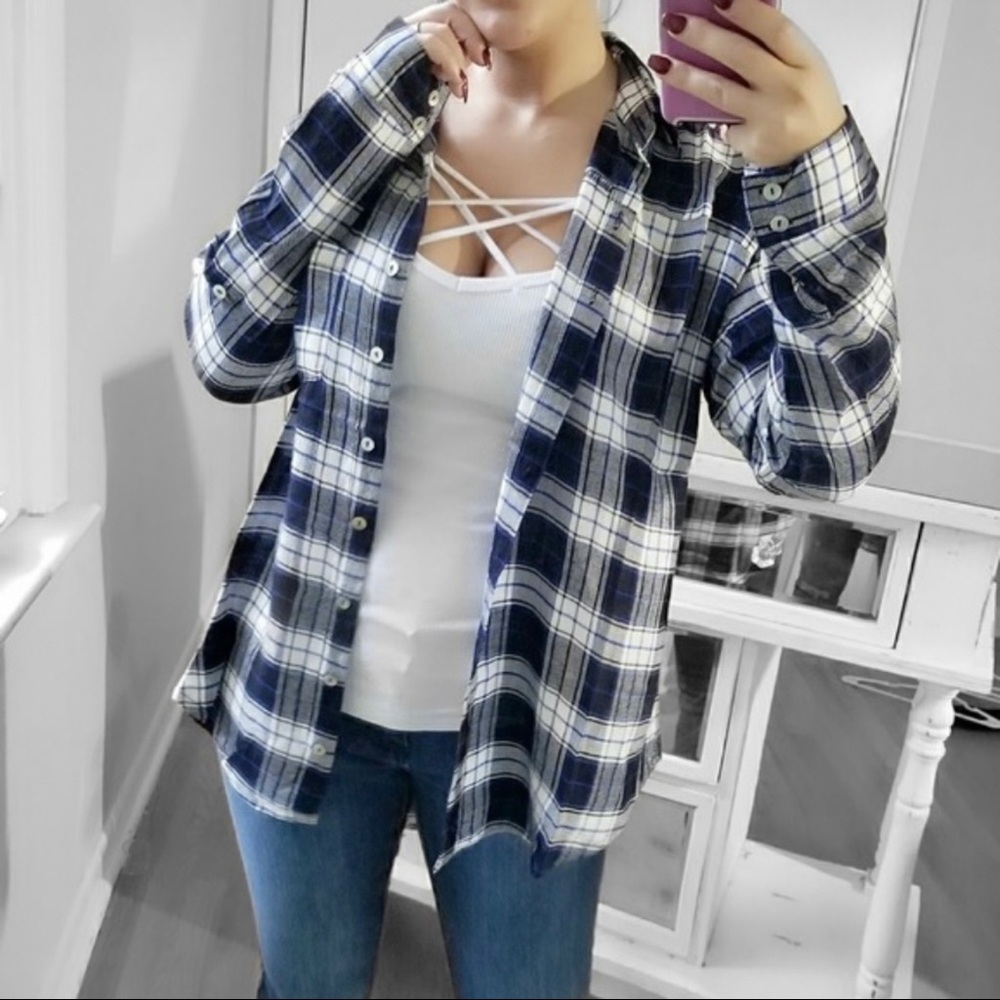 Bella Edge | Bree Blue Black Plaid Checkered Top - Picture 2 of 11